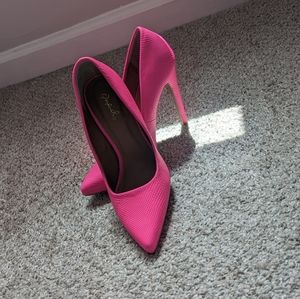 Hot Pink Qupid Pump